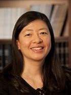 headshot of Gloria Yeh