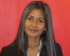 headshot of meera murthi