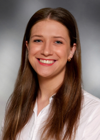 Photo of Elizabeth Mancz